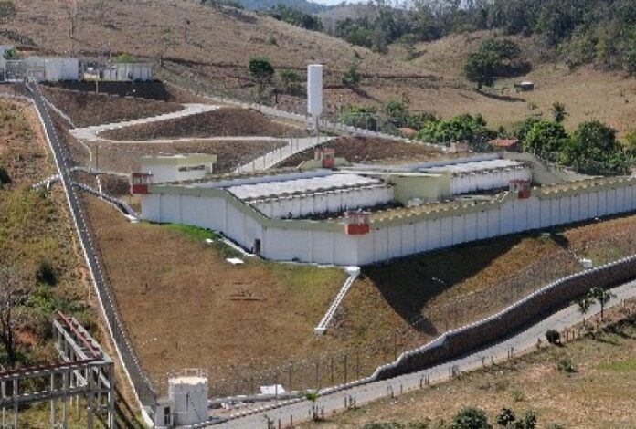 Realizados os primeiros testes da visita social virtual no Presídio de Teófilo Otoni