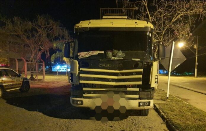 Ciclista morre após ser atingido por caminhoneiro na MGC 418