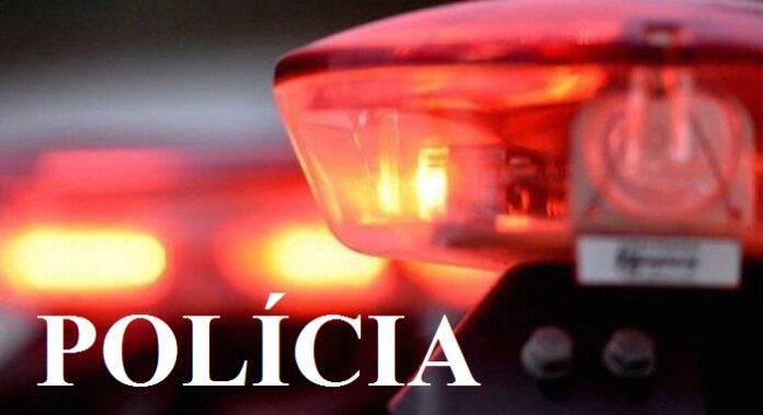 Homem desfere facada na esposa, em Teófilo Otoni