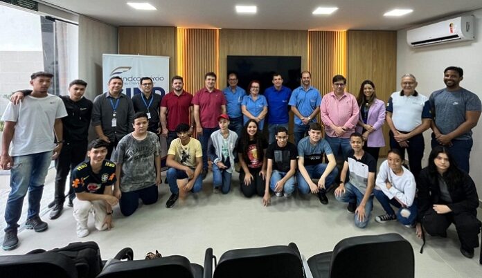 Sindcomércio e Senac realizam aula inaugural do projeto MinasTec em Teófilo Otoni