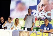 Aécio Neves visita Teófilo Otoni e defende mais recursos para municípios do Mucuri