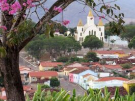 Mulher ataca funcionário com faca dentro da Prefeitura de Joaíma